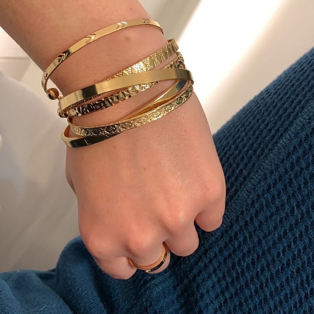 14k Gold tone 6 piece gold cuff set ✨